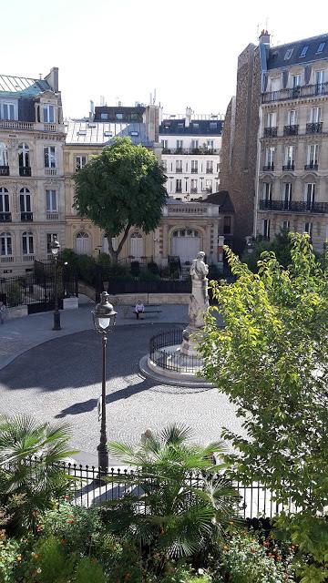 Un parisien à la bibliothèque Dosne-Thiers