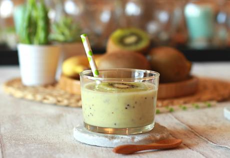 Smoothie onctueux kiwi – banane – coco