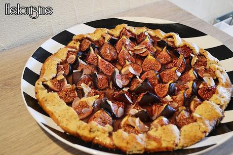 Tarte rustique aux figues et noisettes