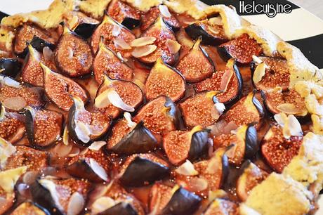 Tarte rustique aux figues et noisettes