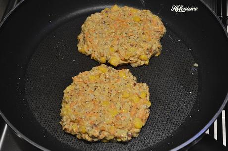 Hamburger Végétarien avec une galette de légumes