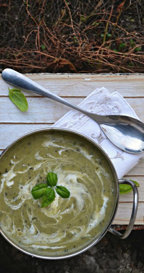 Velouté de courgette au Basilic