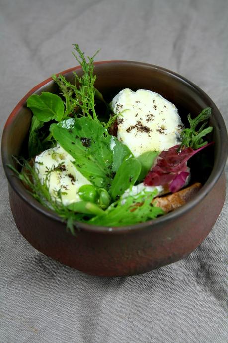 Fromage de chèvre frais, huile parfumée au café