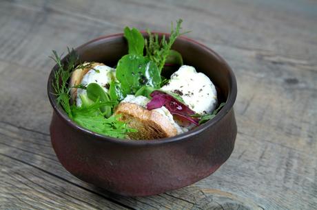 Fromage de chèvre frais, huile parfumée au café