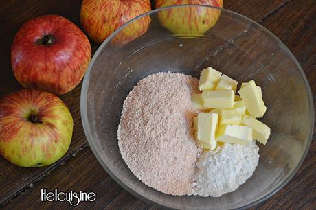 Crumble pommes, amandes et poudre de macarons