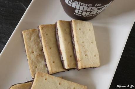 Shortbreads au beurre de coco en coque de chocolat