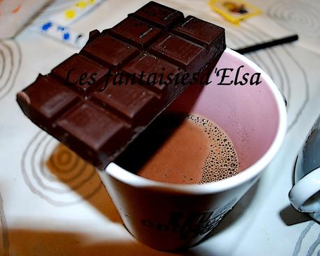 Chocolat chaud classique pour fin d'après-midi d'hiver...