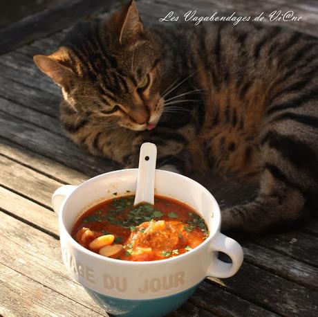 Soupe épicée à la saucisse et aux haricots