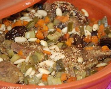 Tajine de boeuf pruneau, amande et sésame