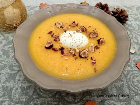 Velouté de courge butternut, noisettes & son œuf mollet / Butternut squash soup with hazelnut and its soft boiled egg