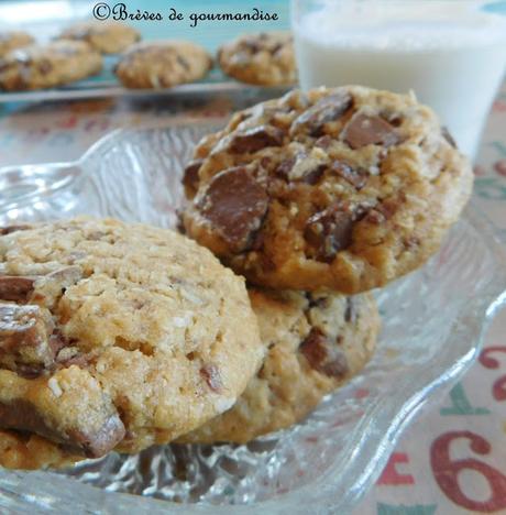 Cookies aux flocons d'avoine, coco et chocolat au lait