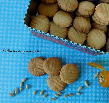 Biscuits à l'amande et cardamome