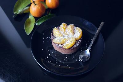 [Recette] Tartelette au chocolat, clémentines rôties et noix de coco