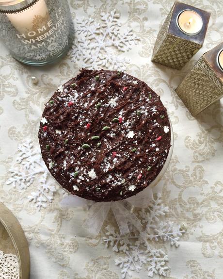 Naked layered Mud Cake : un gâteau super chocolaté pour Noël