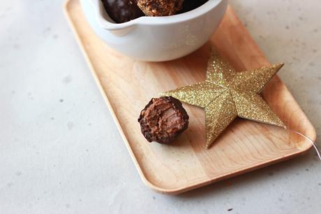 Truffes au chocolat et pralin de cacahuètes