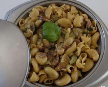 One pan pasta aux courgettes et tomates séchées