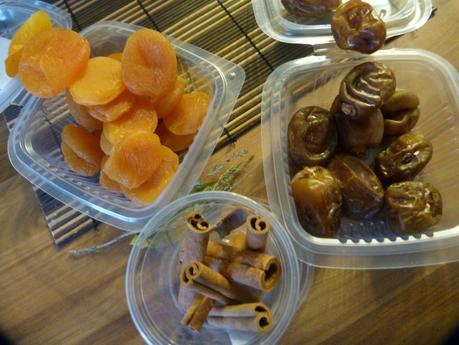 Miam Tajine Poulet abricots dattes
