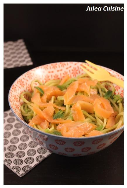 Spaghetti au saumon fumé et au pesto de petits pois