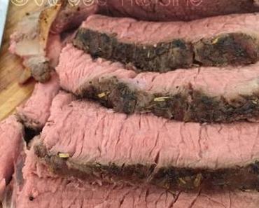 Le rôti de boeuf au vin rouge et aux pruneaux