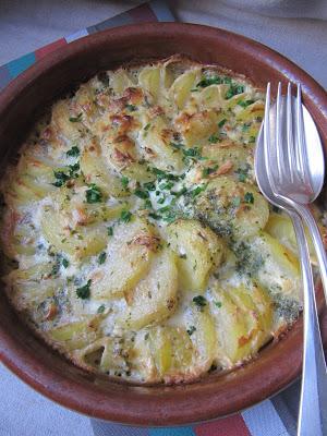 Gratin de pommes de terre au fromage et aux fines herbes