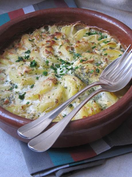 Gratin de pommes de terre au fromage et aux fines herbes