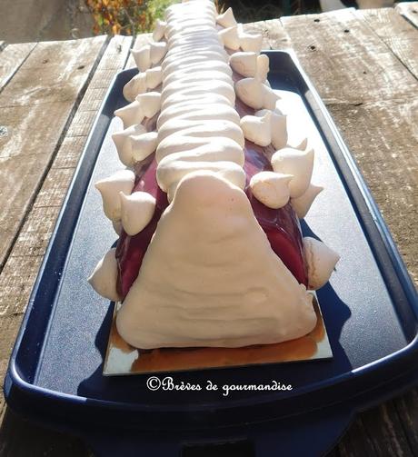 Buche de Noël cassis, vanille et cardamome