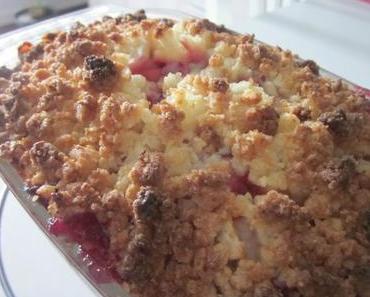 Gâteau crumble aux framboises, pommes & noix de coco