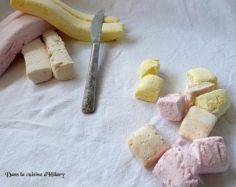 Guimauve maison aux trois parfums (vanille, framboise et citron) / Home-made marshmallows and its 3 flavors (vanilla, raspberry and lemon)