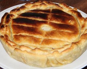 TOURTE POULET CHAMPIGNONS A LA BECHAMEL