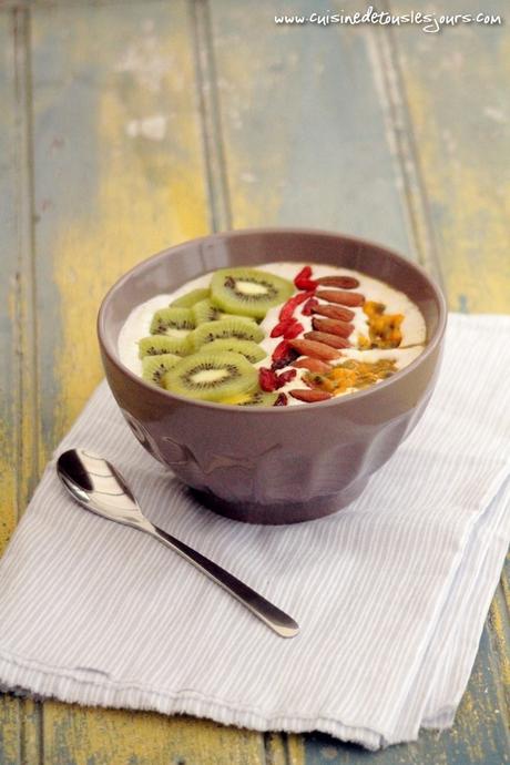 ©www.cuisinedetouslesjours.com - Smoothie Bowl coco, banane, kiwi