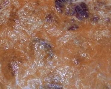 Tarte rouge au chèvre frais et chorizo fort