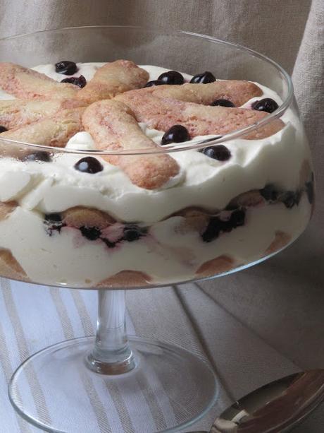 Tiramisu aux cerises amarena