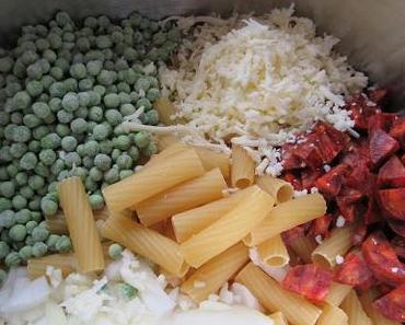 One Pot Pasta au chorizo, petits pois et mozzarella.