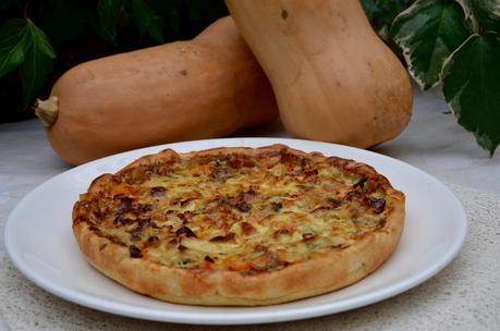 Tarte au Roquefort, butternut et noisettes