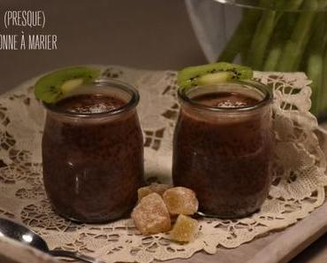 Porridge de graines de chia au cacao et coco