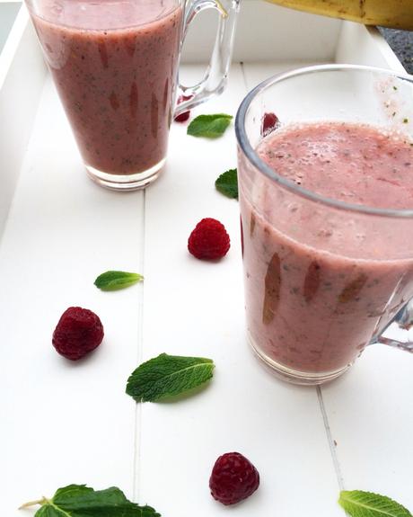 Smoothie Banane, Framboise, Kiwi et Menthe