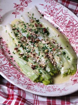 Poireaux en asperge sauce moutarde