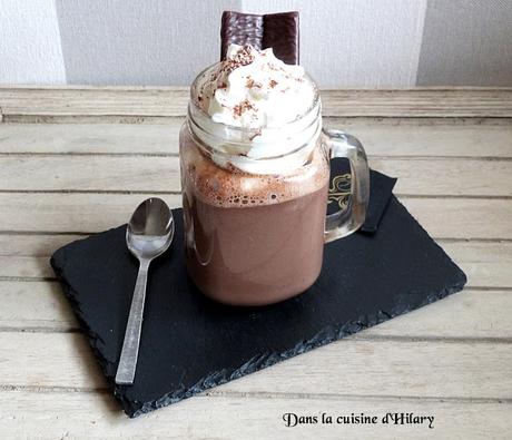 Chocolat chaud gourmand à la menthe (façon After Eight) / Yummy mint hot chocolate (After Eight style)