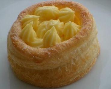 Bouchée feuilletée sucrée à la crème au Limoncello