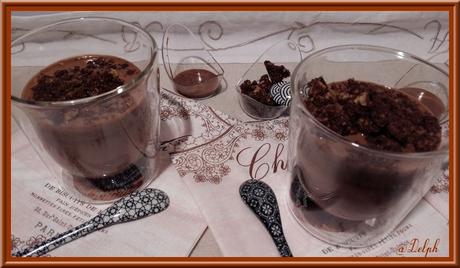 Panna Cotta au Chocolat et son Streusel au cacao