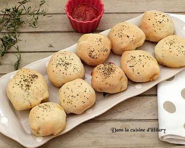 Pizza balls au chorizo et à la mozzarella filante / Cheesy chorizo pizza bites