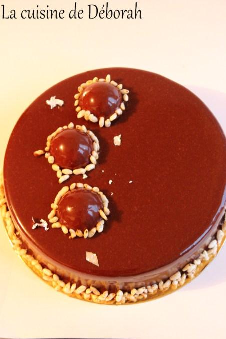 Entremets chocolat, yuzu et gianduja