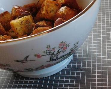 Croûtons à l'ail et aux herbes {Recette Zéro Déchet}