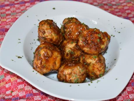 Boulettes de volaille et chair à saucisse au miel et au thym