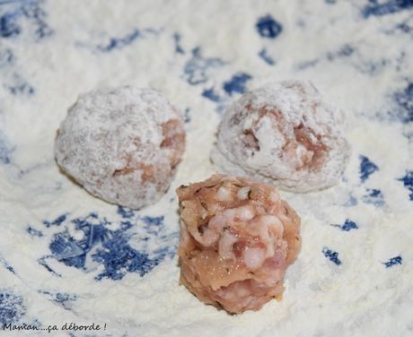 Boulettes de volaille et chair à saucisse au miel et au thym