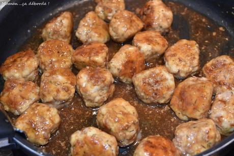 Boulettes de volaille et chair à saucisse au miel et au thym