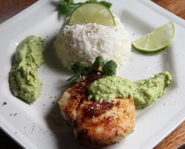 BLANCS DE POULET GRILLES ET SAUCE A L'AVOCAT