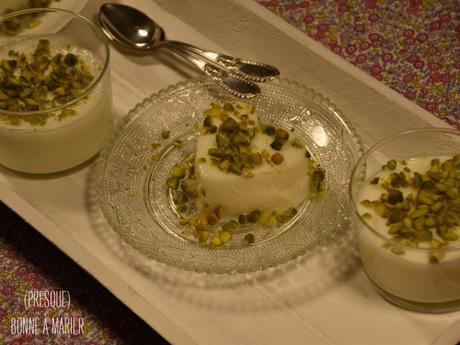 Mouhalabieh, dessert libanais à la fleur d’oranger {Foodista Challenge #17}