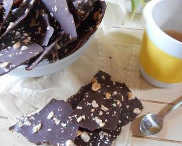 Feuilles de chocolat éclats de cacahuètes salées