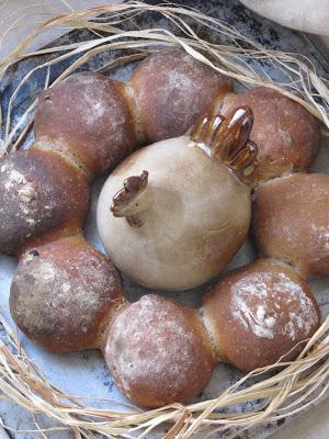 Couronne au seigle, noix & raisins pour Pâques